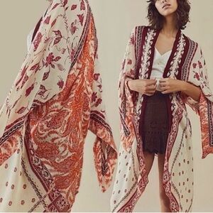 FREE PEOPLE Kiss The Sky Butterfly Kimono